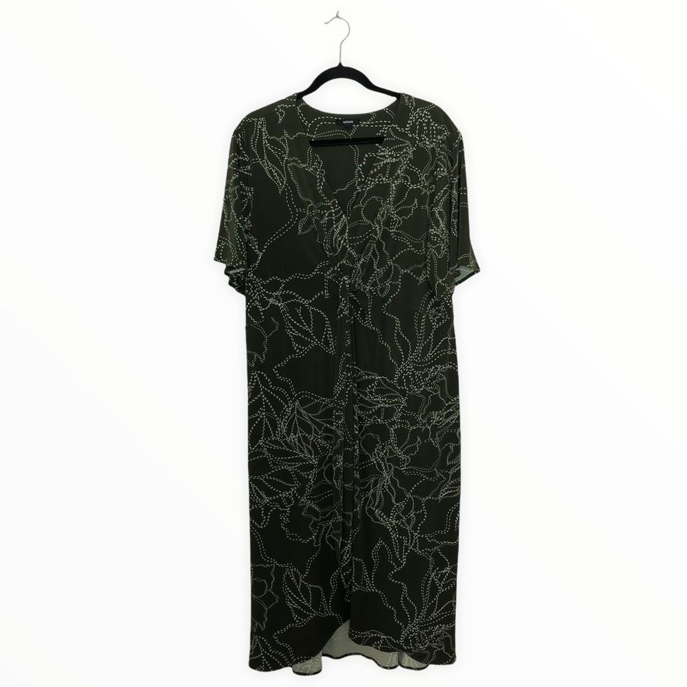 Alfani Olive Green and White Pattern Short Sleeve V-Neck Dress Size XL